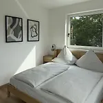 Semesterbostad Neu Renovierte Mit 2 Schlafzimmern, Kueche & Waschtrockner - 900 M Zentrum Borken (North Rhine-Westphalia)