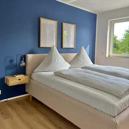Neu Renovierte Mit 2 Schlafzimmern, Kueche & Waschtrockner - 900 M Zentrum Nyaraló *