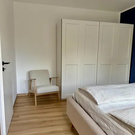 Nyaraló Neu Renovierte Mit 2 Schlafzimmern, Kueche & Waschtrockner - 900 M Zentrum Borken