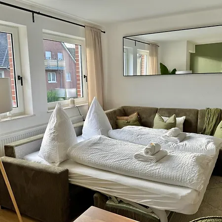 Neu Renoviertes Apartment Mit 2 Schlafzimmern, Kueche & Waschtrockner - 900 M Zentrum Borken Σπίτι διακοπών