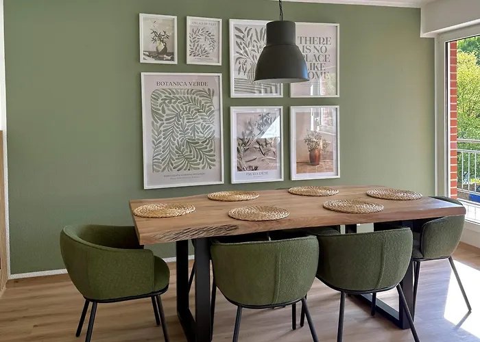 Neu Renoviertes Apartment Mit 2 Schlafzimmern, Kueche & Waschtrockner - 900 M Zentrum Borken Σπίτι διακοπών Μπόρκεν