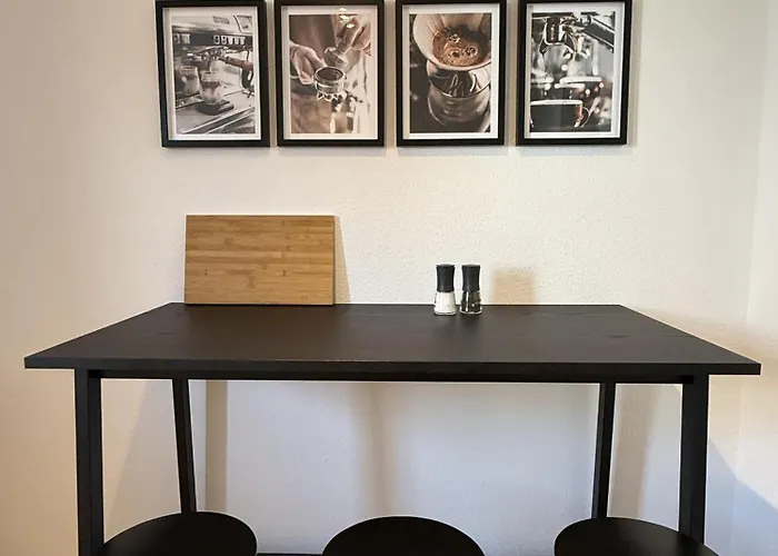 Neu Renoviertes Apartment Mit 2 Schlafzimmern, Kueche & Waschtrockner - 900 M Zentrum Borken Casa de Férias