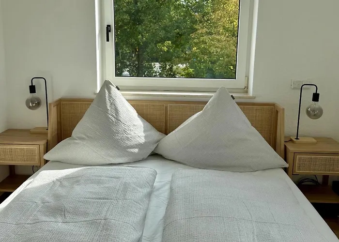 Neu Renoviertes Apartment Mit 2 Schlafzimmern, Kueche & Waschtrockner - 900 M Zentrum Borken Σπίτι διακοπών *