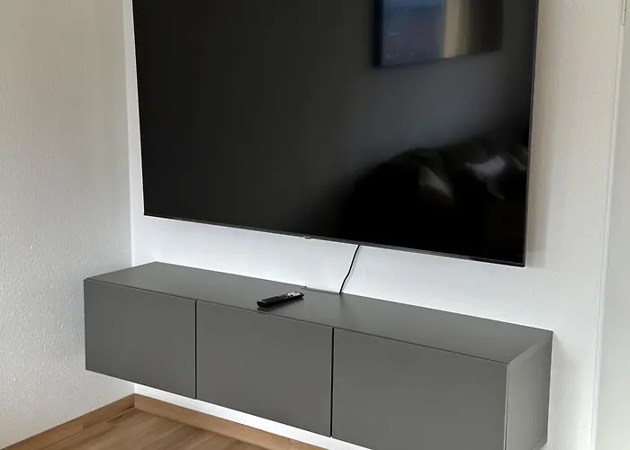 Neu Renoviertes Apartment Mit 2 Schlafzimmern, Kueche & Waschtrockner - 900 M Zentrum Borken Casa de Férias *