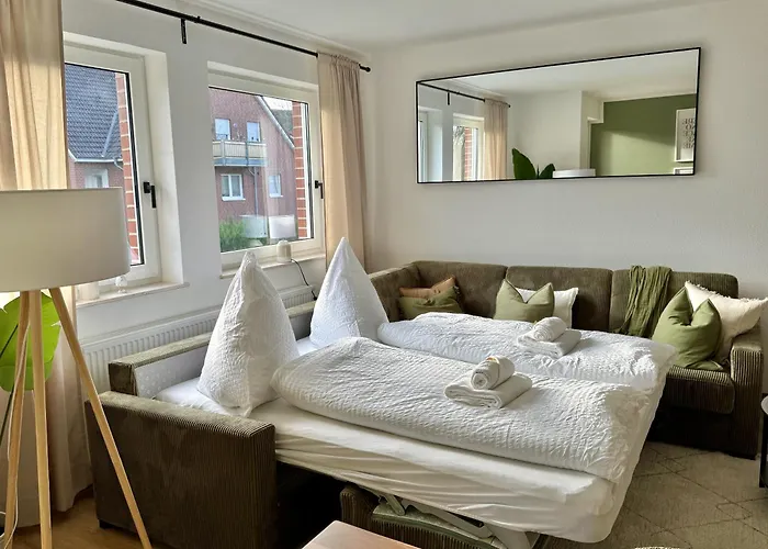 Neu Renoviertes Apartment Mit 2 Schlafzimmern, Kueche & Waschtrockner - 900 M Zentrum Borken Casa de Férias